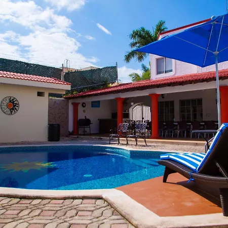 Hermosa Casa, En Renta Vacacional Con Piscina, A Tan Solo10 Minutos De La Playa, Cerca De Centros Comerciales, Restaurantes, Bares Y Supermercados